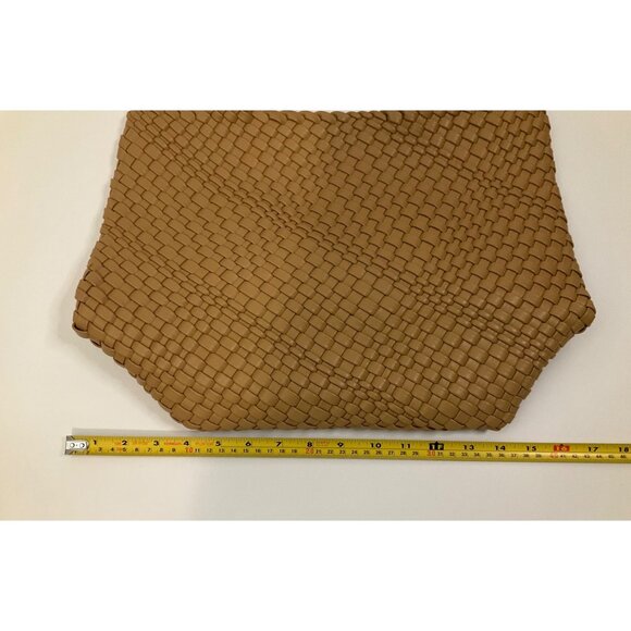 NWT Woven Tote Shoulder Handbag - with zipper purse - Large Travel Tote - Picture 8 of 10